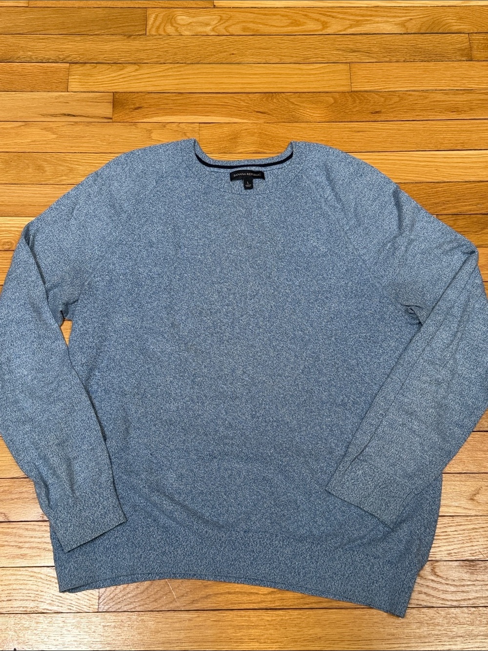 Banana Republic Men's Heather Sky Blue Crewneck Sweater